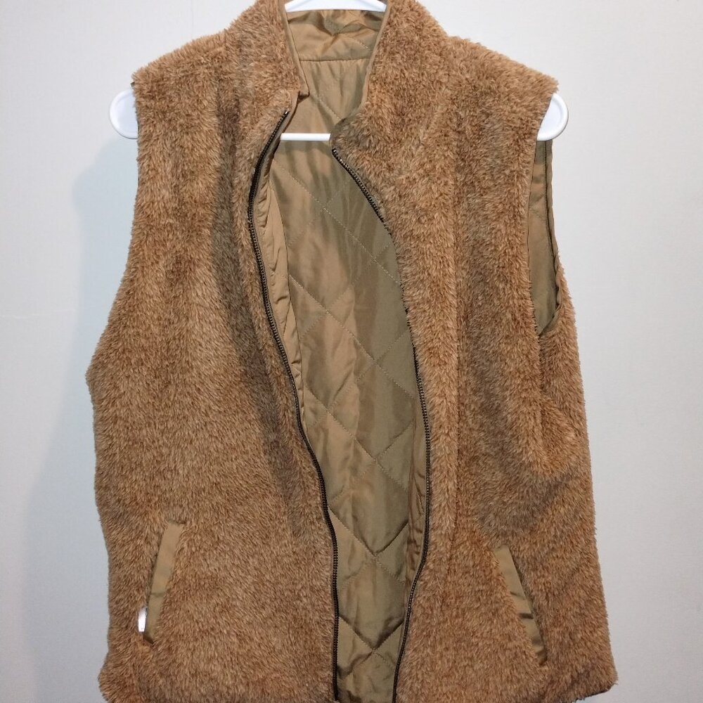 Eden Ruth reversible Sherpa vest